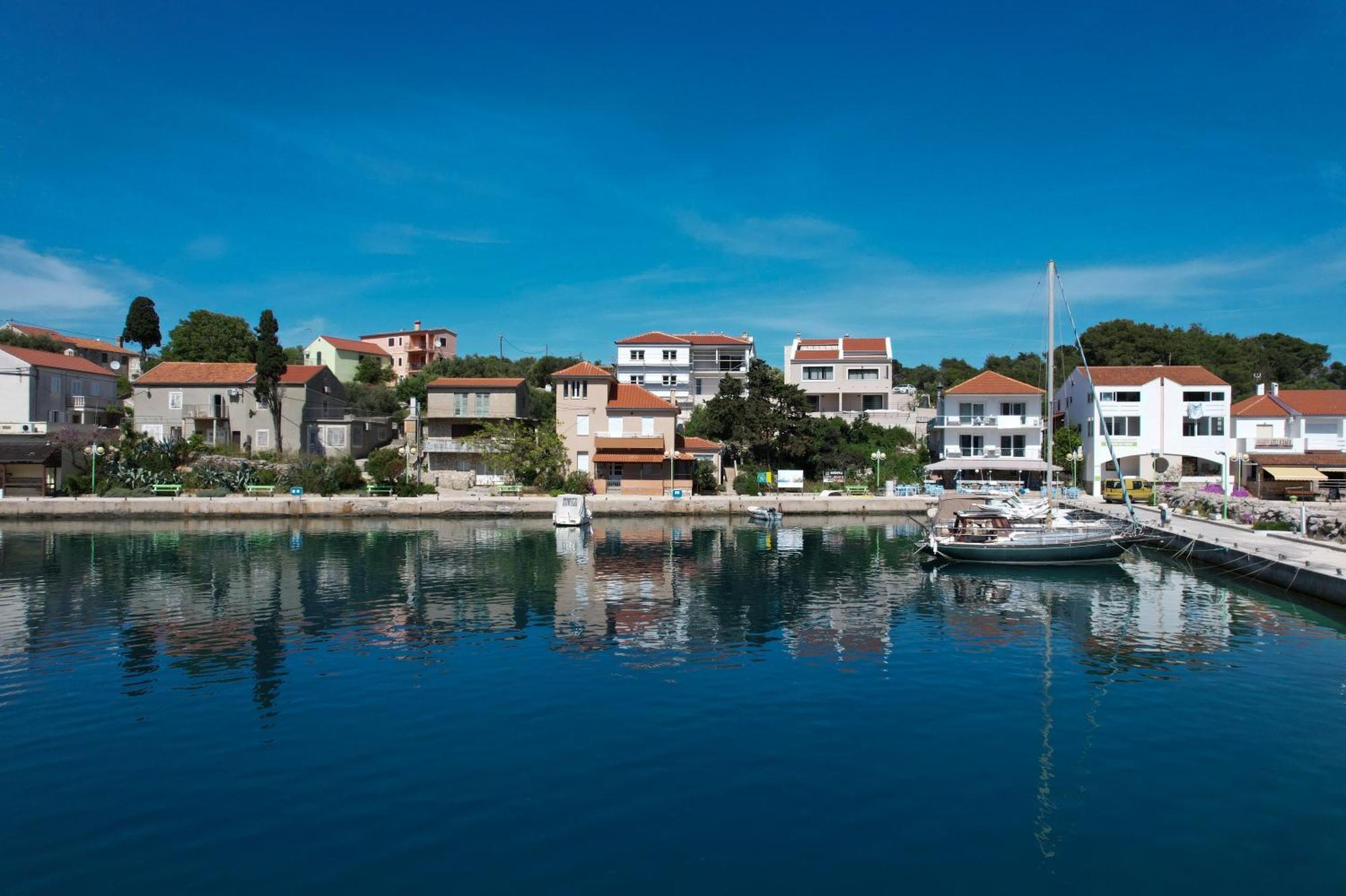 Exceptional Apartment Juniper, First Row To The Sea Božava Zewnętrze zdjęcie