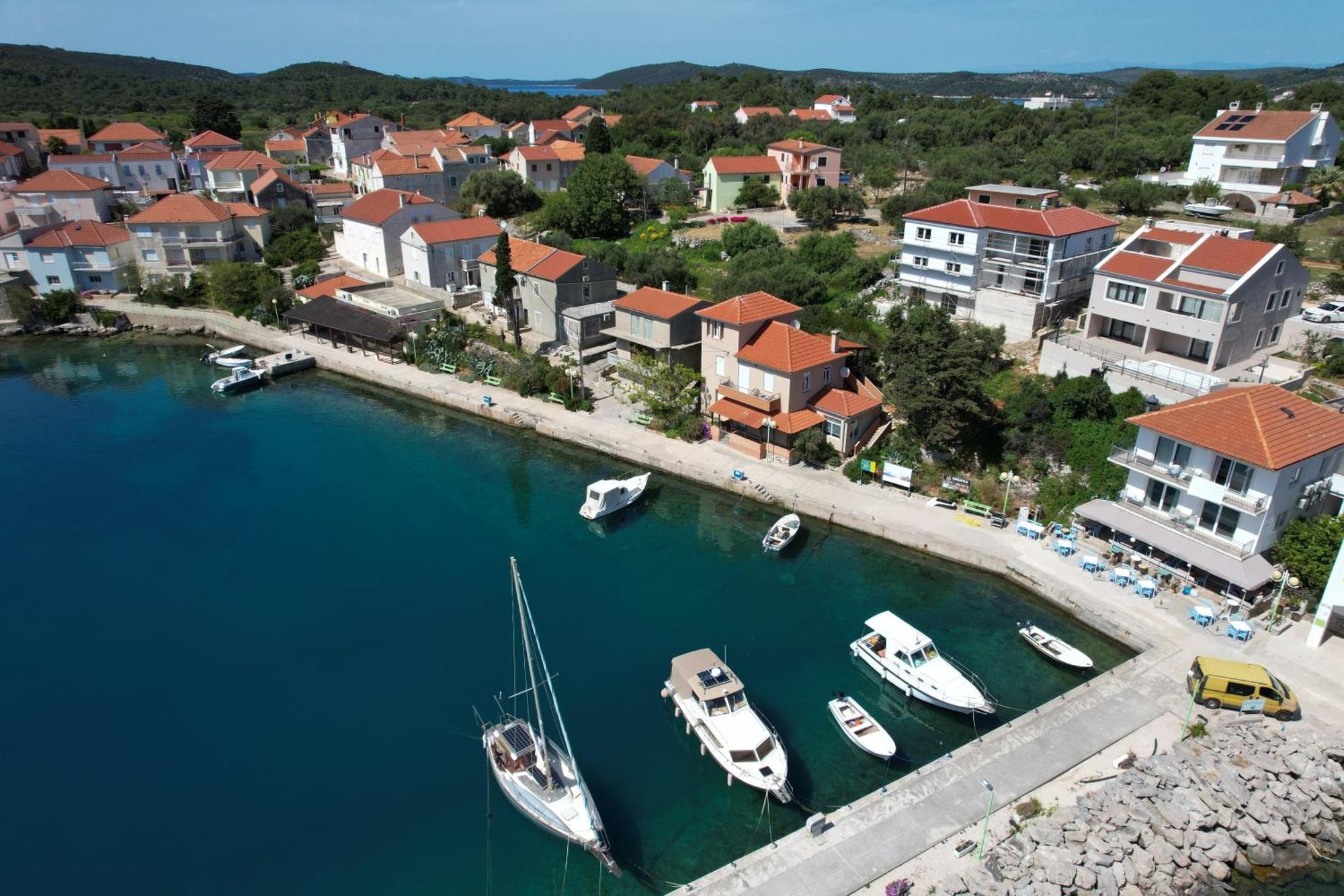 Exceptional Apartment Juniper, First Row To The Sea Božava Zewnętrze zdjęcie