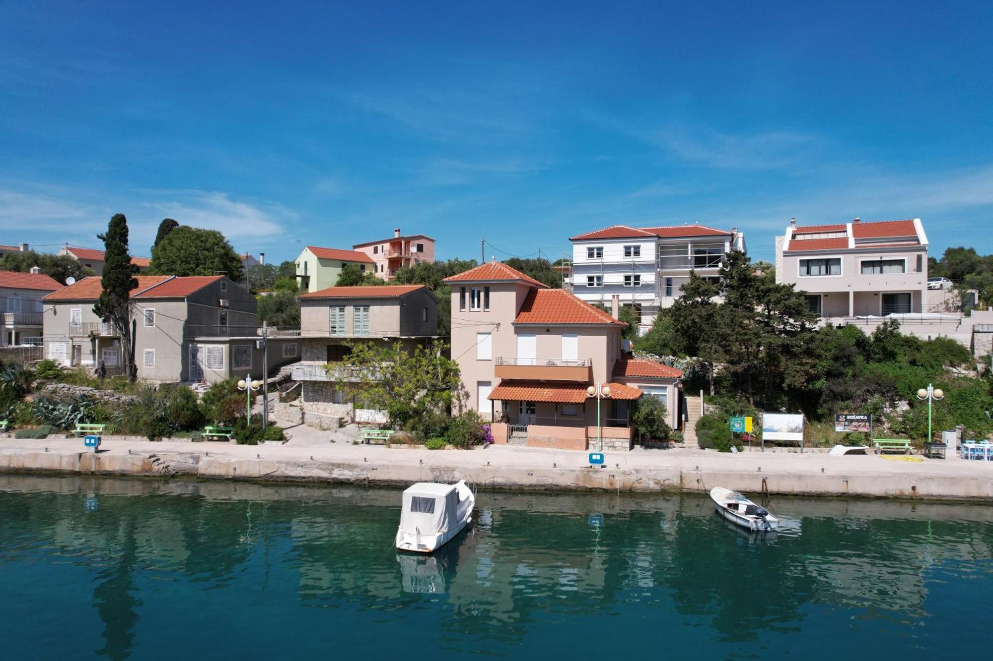 Exceptional Apartment Juniper, First Row To The Sea Božava Zewnętrze zdjęcie