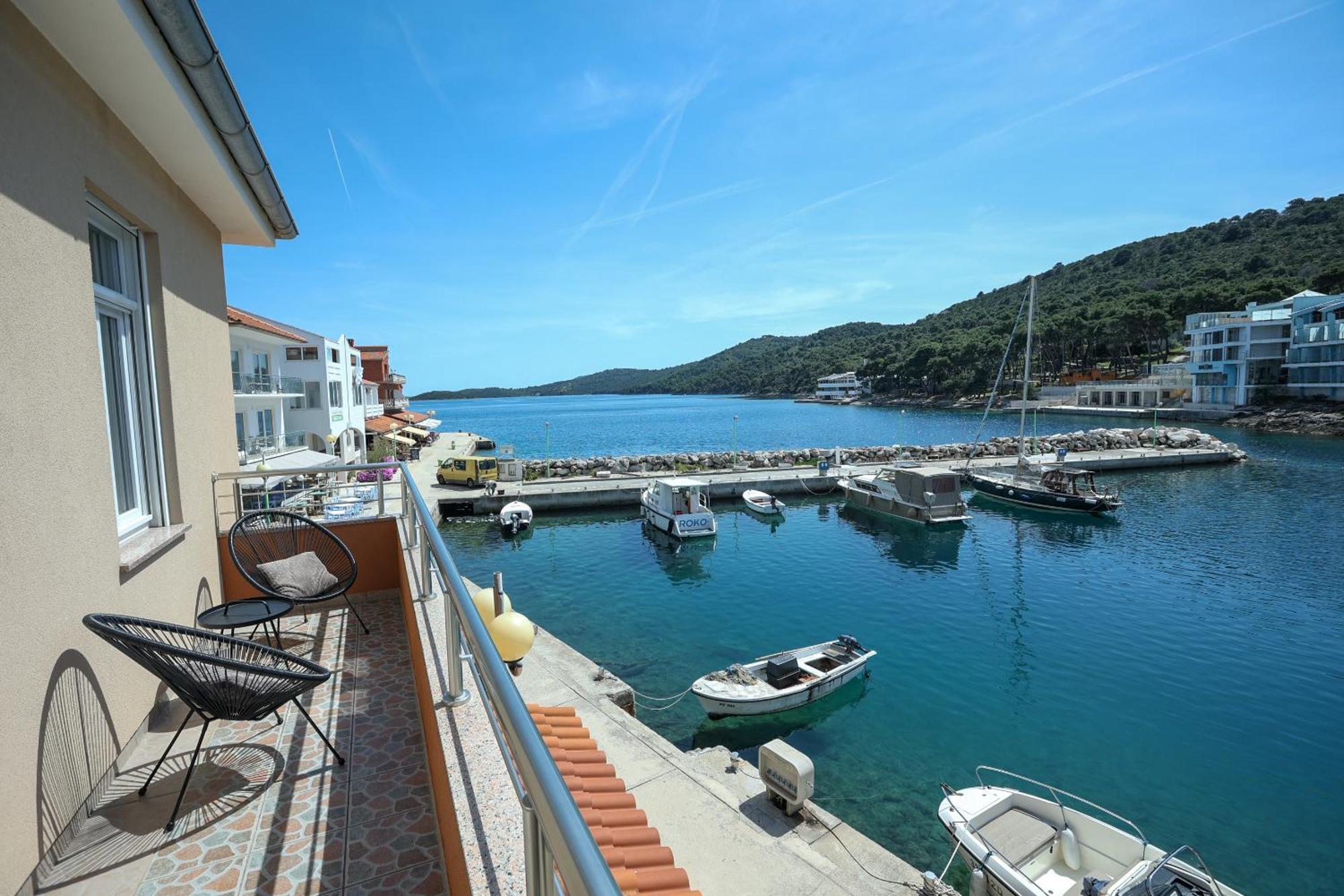 Exceptional Apartment Juniper, First Row To The Sea Božava Zewnętrze zdjęcie